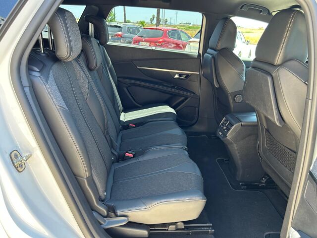 PEUGEOT 5008 GT LINE 1.5 BLUE HDI AUTO SPANISH LHD IN SPAIN 80K 7 SEATS SUPERB 2019